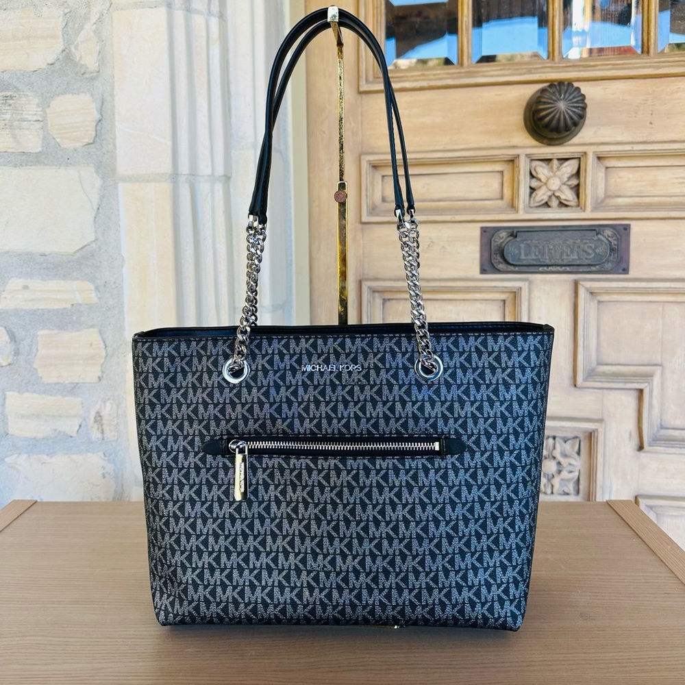 Michael Kors front pocket jet set chain shoulder bag black silver NWT authentic